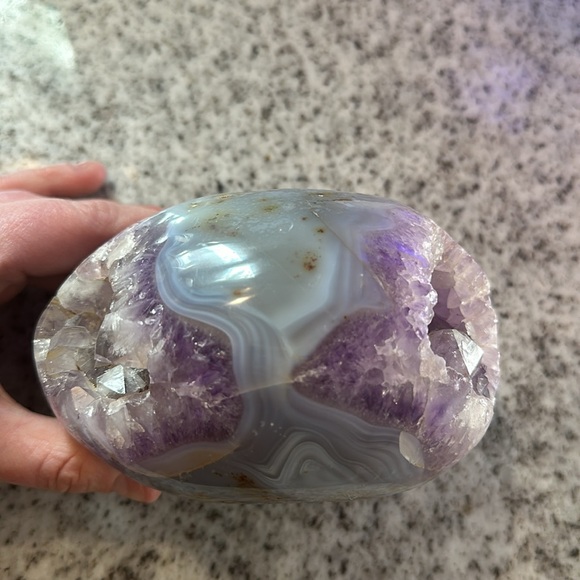 Amethyst Agate Egg - Picture 15 of 16
